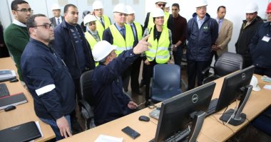 وزيرة البيئة تتفقد محطة المعالجة المتكامل لمياه الصرف الصناعى بمصنع أبو قير
