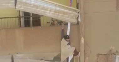 الحماية المدنية تنقذ خادمة حاولت النزول من "بلكونة" شقة بحبل "ملايات"