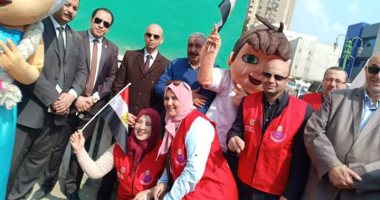 صور.. مسيرة تعريفية لحملة 100 مليون صحة بشوارع الزقازيق
