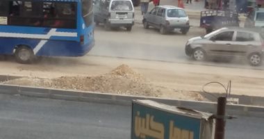 قارئة تشكو أنقطاع المياه والفوضى المرورية واتلاف الرصف بشارع مصطفى النحاس بمحافظة القاهرة
