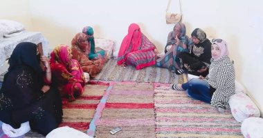 القومى للمرأة بالبحر الأحمر يمنح سيدات الجنوب شهادات أمان لدعم المرأة المعيلة