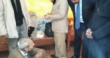 محافظ أسيوط: نقل مواطن يعانى من المرض منذ 9 سنوات بمنزله للمستشفى الجامعى
