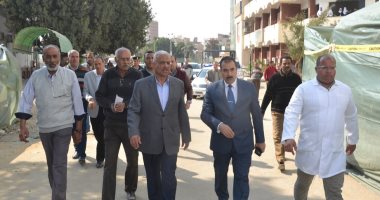  محافظ السويس يتفقد مبنى الغسيل الكلوى بالمستشفي العام