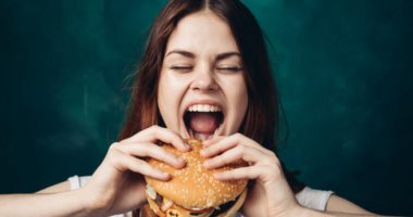 اشرب ميه وخليك فى البروتين.. الحيل السحرية للسيطرة على الجوع