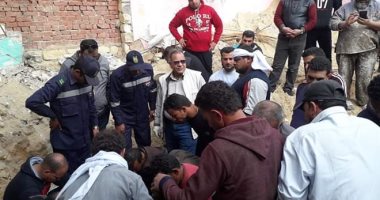 صور.. استخراج جثة عامل من منزل صيدلى ينقب عن الآثار بالتل الكبير