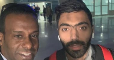 فيديو وصور.. وصول فريق النادى الأهلى لمطار الغردقة استعدادا للقاء الجونة