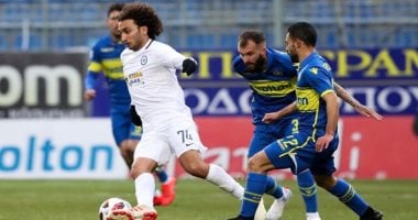 أتروميتوس يودع كأس اليونان فى ليلة مشادة جماهيرية مع عمرو وردة