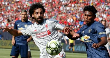 ليفربول فى ضيافة مانشستر يونايتد لاستعادة قمة الدوري الإنجليزي