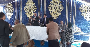 فيديو وصور.. محافظ الجيزة يتفقد مشروع أبناء الجيزة ويلتقى سكانه