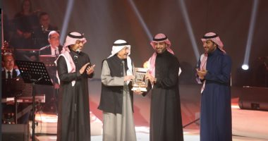 "تبسم يا محمد".. مسك ختام لمهرجان شتاء طنطورة بالعلا