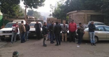 شكوى من تعطل مصعد صندوق تأمين الثروة الحيوانية.. والمواظفون: شغالين فى الـ14