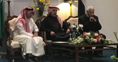 وزير الإعلام السعودى يلتقى الصحفيين المصريين.. ويؤكد: يجب أن نتحد