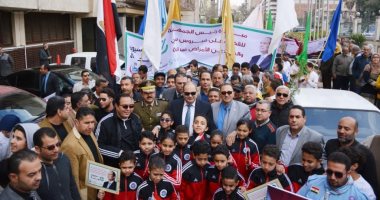 محافظ الغربية يقود مسيرة دعائية لحث المواطنين على المشاركة فى مبادرة "100 مليون صحة"