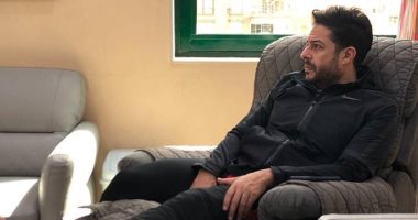 شاهد.. محمد حماقى قبل خضوعه لعملية جراحية دقيقة بالقدم اليسرى