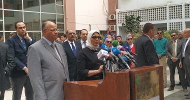 صور.. محافظ القاهرة: رفعنا درجة الاستعداد القصوى فور وقوع حادث قطار محطة مصر