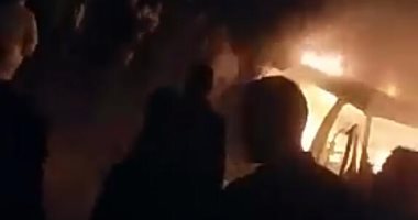 السيطرة على حريق بسيارة ميكروباص في الغربية 