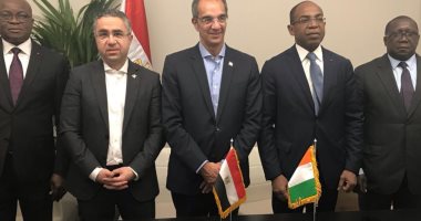 عمرو طلعت يلتقى بوزير الاقتصاد الرقمى بكوت ديفوار ويبحث مع شركات عالمية زيادة الاستثمار
