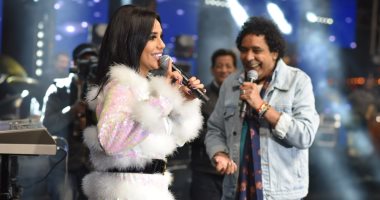 تعرف على رسالة أمينة لـ الكينج محمد منير بعد وقوفها معه على المسرح