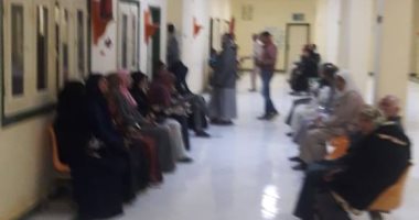 صور.. فحص 5900 مواطنا بمبادرة 100 مليون صحة بالوادى الجديد