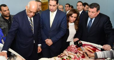 صور.. رئيس مجلس النواب يزور مصابى حادث قطار محطة مصر فى معهد ناصر