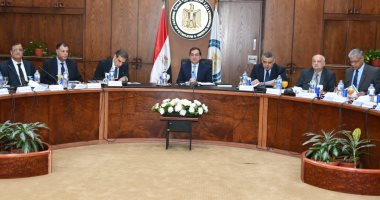 طارق الملا: برامج لتكثيف حفر الآبار التنموية لتعظيم إنتاج المواد البترولية
