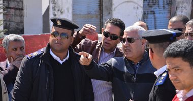 صور.. محافظ مطروح يتابع أعمال رصف وتطوير الشوارع والمتنزهات