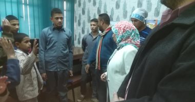 صور.. محافظ أسيوط: تقديم المساعدة لـ82 حالة جديدة ضمن مبادرة "حياة كريمة"