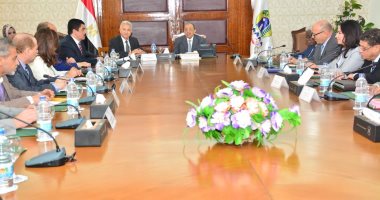 فيديو.. وزير التنمية المحلية يبحث افتتاح مقر لمنظمة المدن والحكومات المحلية الأفريقية