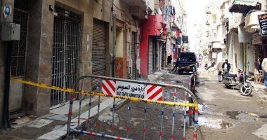 صور.. بدء تنفيذ قرارات إزالة العقارات الآيلة للسقوط بحى السويس