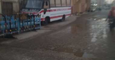 شكوى من انتشار مياه الصرف الصحى بشارع البحر بالأقصر