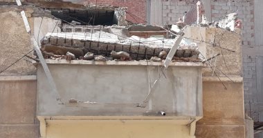 صور.. انهيار جزئى فى عقار بالمنتزة شرق الإسكندرية 