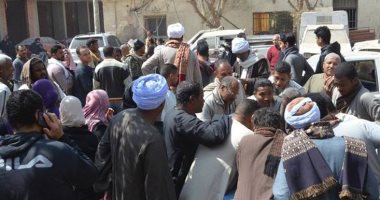 25 "أرنب" جمعها "المستريحين" بزعم توظيف الأموال بالأقصر.. ضبط 3 اشتركوا فى الحصول على 25 مليون جنيه من أهالى إسنا.. وكبار العائلات يطلقون مبادرة لحل الأزمة.. والنيابة تقرر حبس 5 متهمين بالقضية
