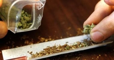 حبس مسجل خطر بحوزته كيلو مخدر استروكس بالمعصرة