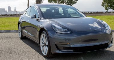 بتكلفة أعلى 7 آلاف دولار.. تسلا تبدأ ببيع Model 3 فى المكسيك