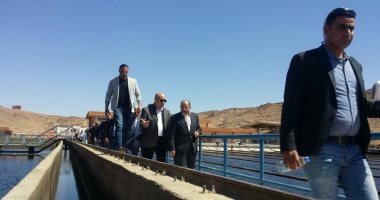 صور.. وزراء الإسكان والتنمية المحلية والشباب يتفقدون محطة معالجة صرف كيما 3