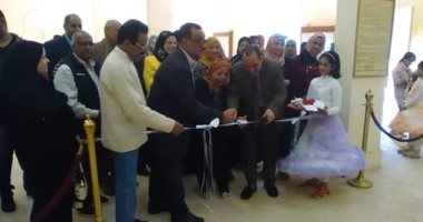 صور.. تطوير سيناريو العرض المتحفى لمتحف الوادى الجديد