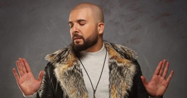 "باختصار أنا مليت الانتظار".. كليب جديد للمغربى عبدالحفيظ الدوزى 