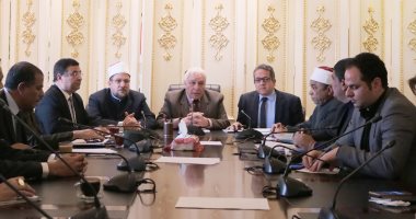 "دينية البرلمان" توصى بتطوير المساجد الأثرية وحمايتها من السرقة