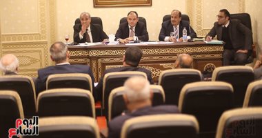 التموين: خصم فرق الأسعار من الشركات الموردة حال البيع لتجار أقل من الوزارة