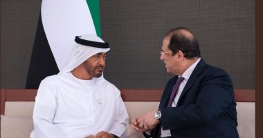  ولى عهد أبو ظبى يستقبل رئيس جهاز المخابرات العامة المصرية.. صور