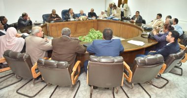 محافظ أسيوط يترأس اللجنة العليا لمنظومة التقنين ويشدد على تذليل كافة العقبات