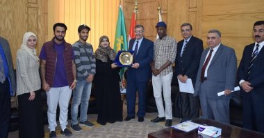رئيس جامعة بنها : تقدم كافة التسهيلات للطلبة الوافدين 