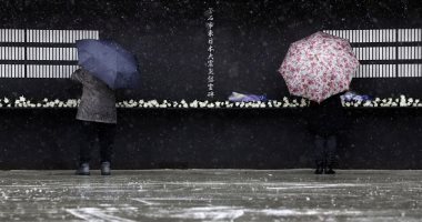 أجراس وصافرات فى الذكرى الثامنة لتسونامى باليابان
