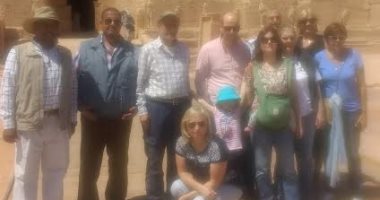 3 سفراء لليونان يزورون معبد أبوسمبل جنوب أسوان