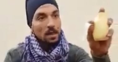 شطارته فى لسانه.. بائع أدوات تقطيع الخضروات يحصد الإعجاب على السوشيال ميديا