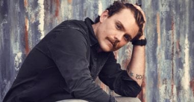الممثل كلاين كروفورد يظهر فى حلقة من حلقات مسلسل الرعب Into the Dark