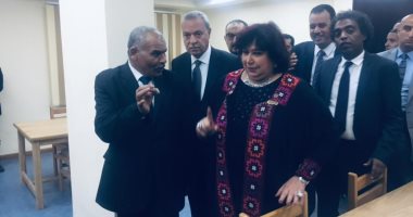 صور.. وزيرة الثقافة تفتتح قصر ثقافة قنا بعد تطويره بتكلفة 60 مليون جنيه