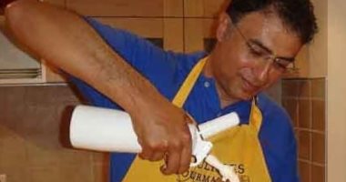 هتشوفه قاضى ورسام وروائى وشيف وعاشق للرحلات من أكونته على انستجرام.. اعرف هو مين