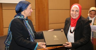 صور.. وزيرة البيئة: عصر الرئيس السيسى يشهد تمكين حقيقى للمرأة المصرية