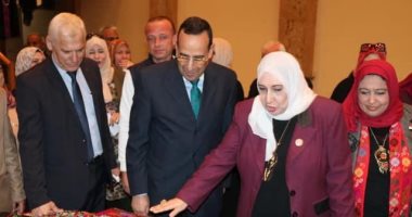 محافظ شمال سيناء يشارك فى مؤتمر المرأة السيناوية لتحدى الإرهاب